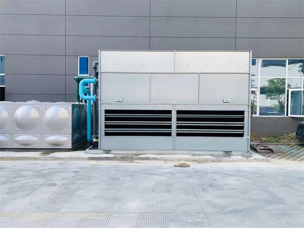 使用閉式冷卻塔比開式冷卻塔更節能和節省費用嗎？
